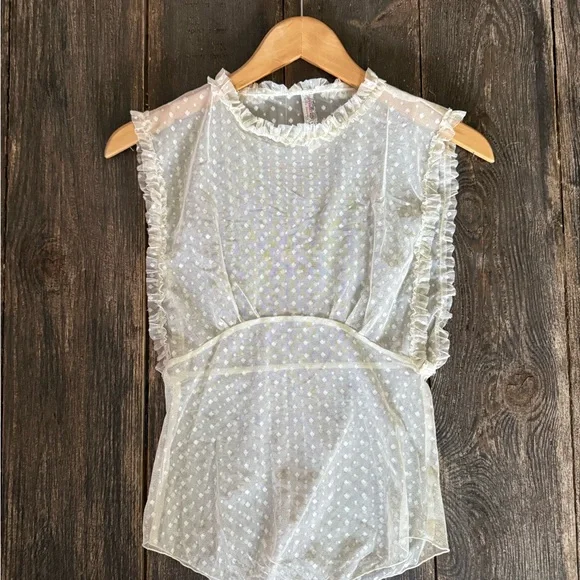 Free People Sleeveless Lace Ruffle Top - Picture 2 of 13